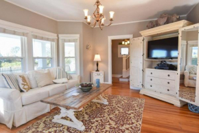 Walk to Beach at Historic Sears Kit Home